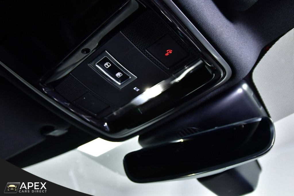 Used Land Rover Range Rover Velar 2019 for sale - 76647183: Photo 33