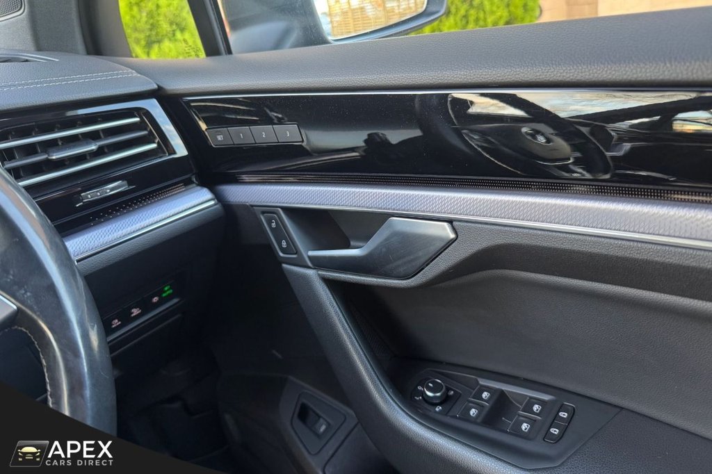 Used Volkswagen Touareg 2019 for sale - 77132972: Photo 24