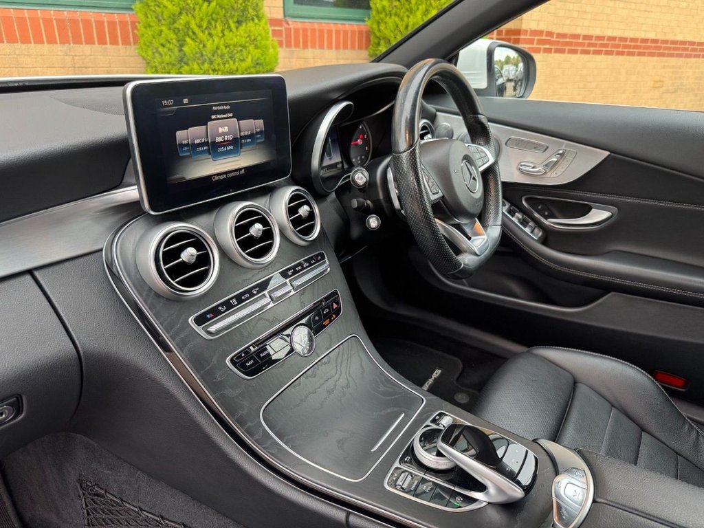 Used Mercedes-Benz C Class 2017 for sale - 76647170: Photo 2