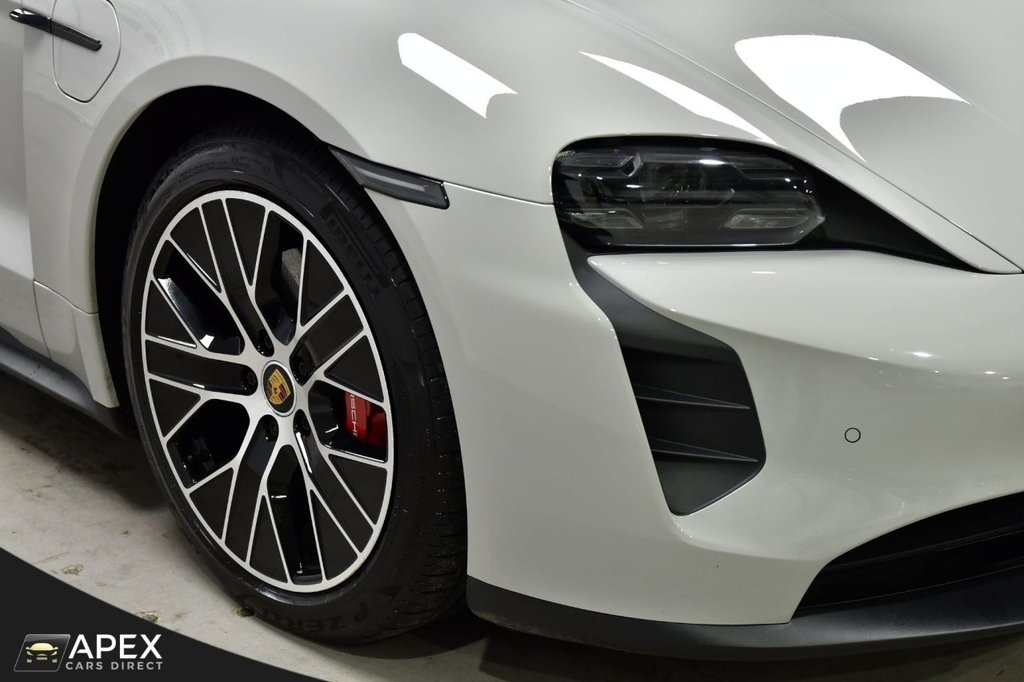 Used Porsche Taycan 2022 for sale - 77027091: Photo 6