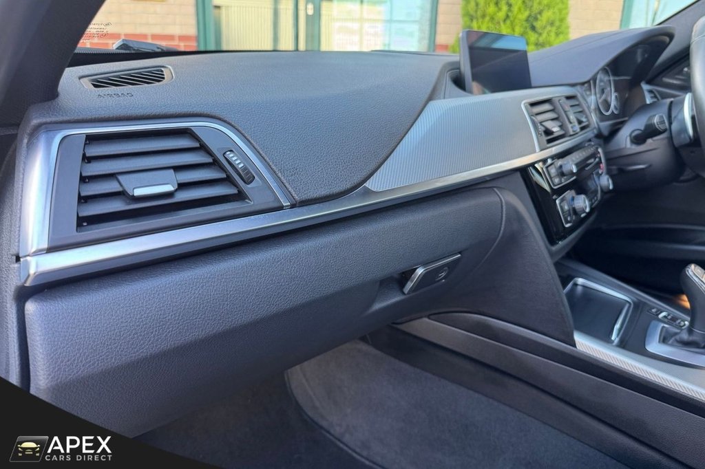 Used BMW 3 Series 2017 for sale - 77080333: Photo 33