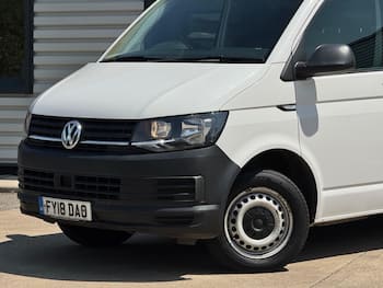 Used Volkswagen Transporter 2018 for sale - 79755660: Photo