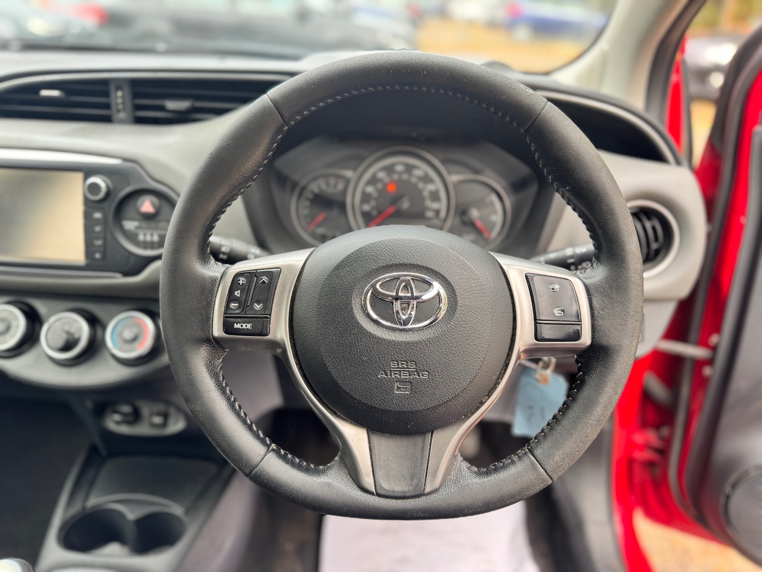 Used Toyota Yaris 2015 for sale - 76196751: Photo 17