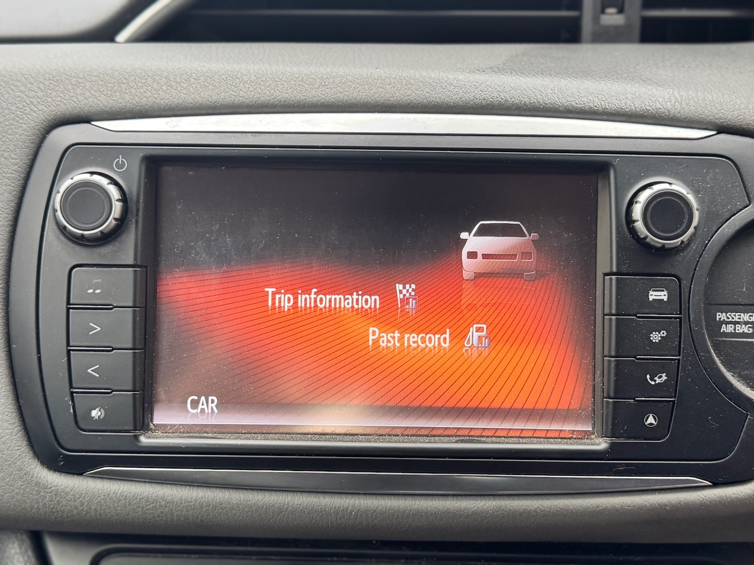 Used Toyota Yaris 2015 for sale - 76196751: Photo 24