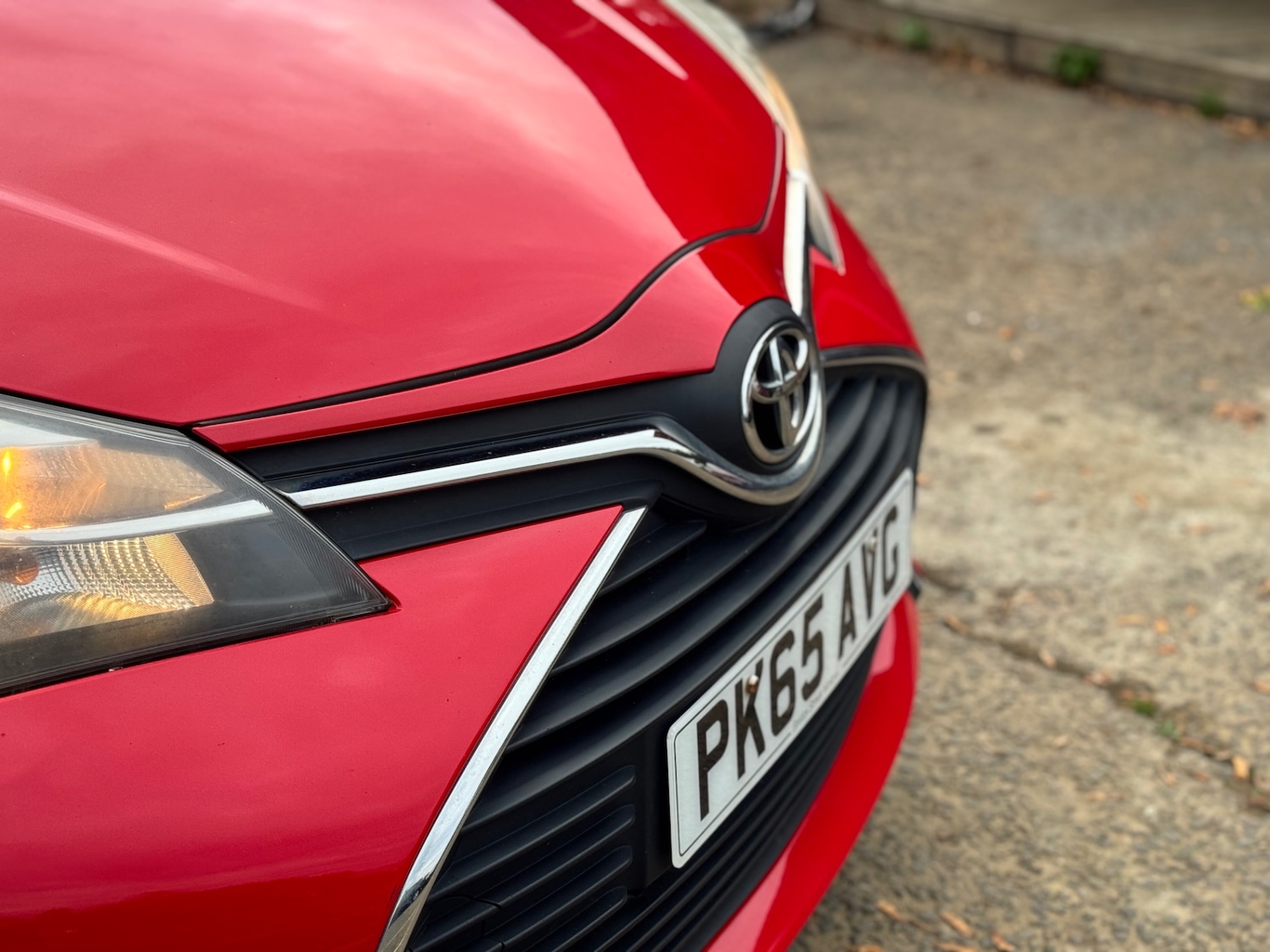 Used Toyota Yaris 2015 for sale - 76196751: Photo 4