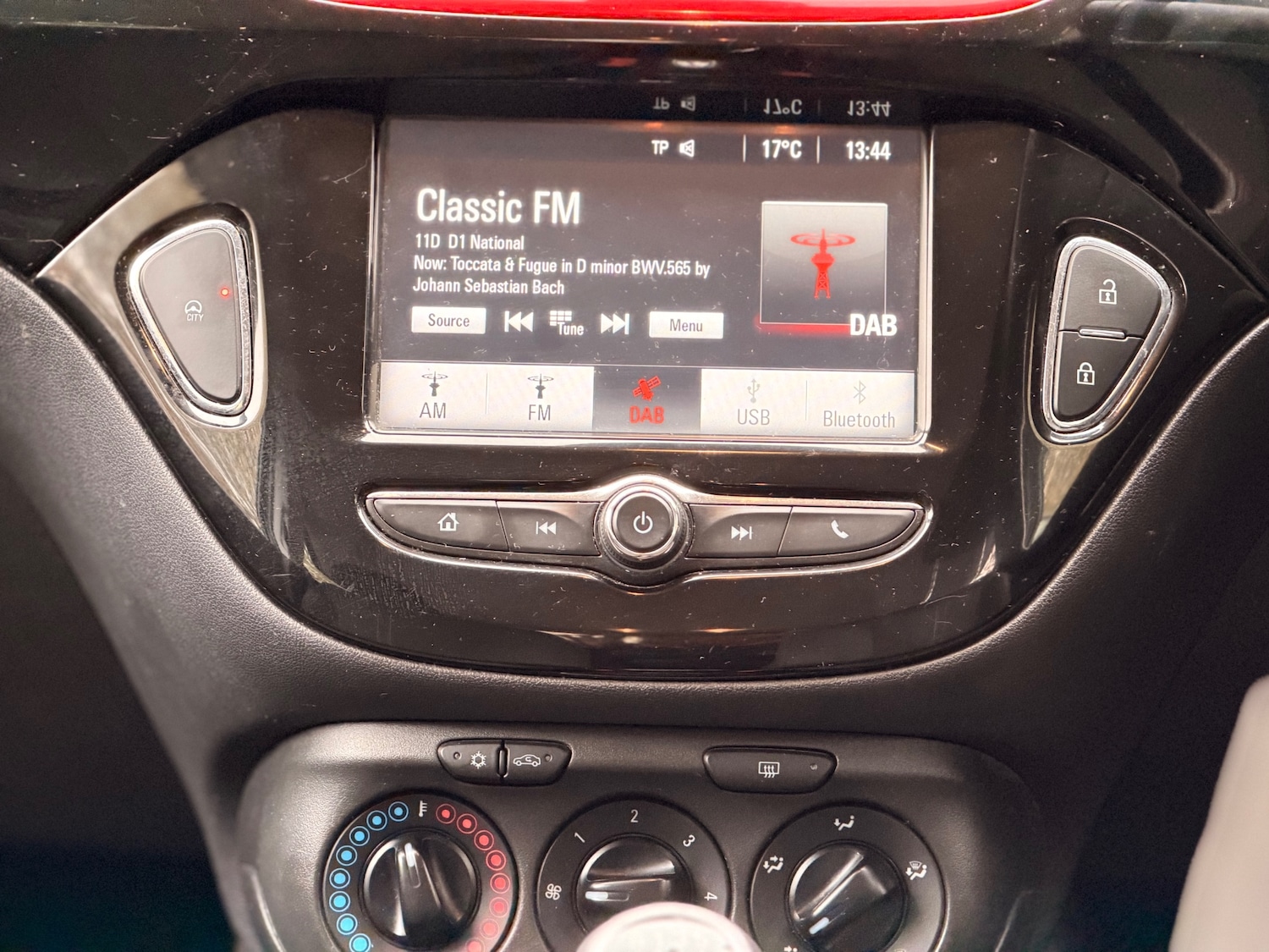 Used Vauxhall Corsa 2017 for sale - 77296358: Photo 17