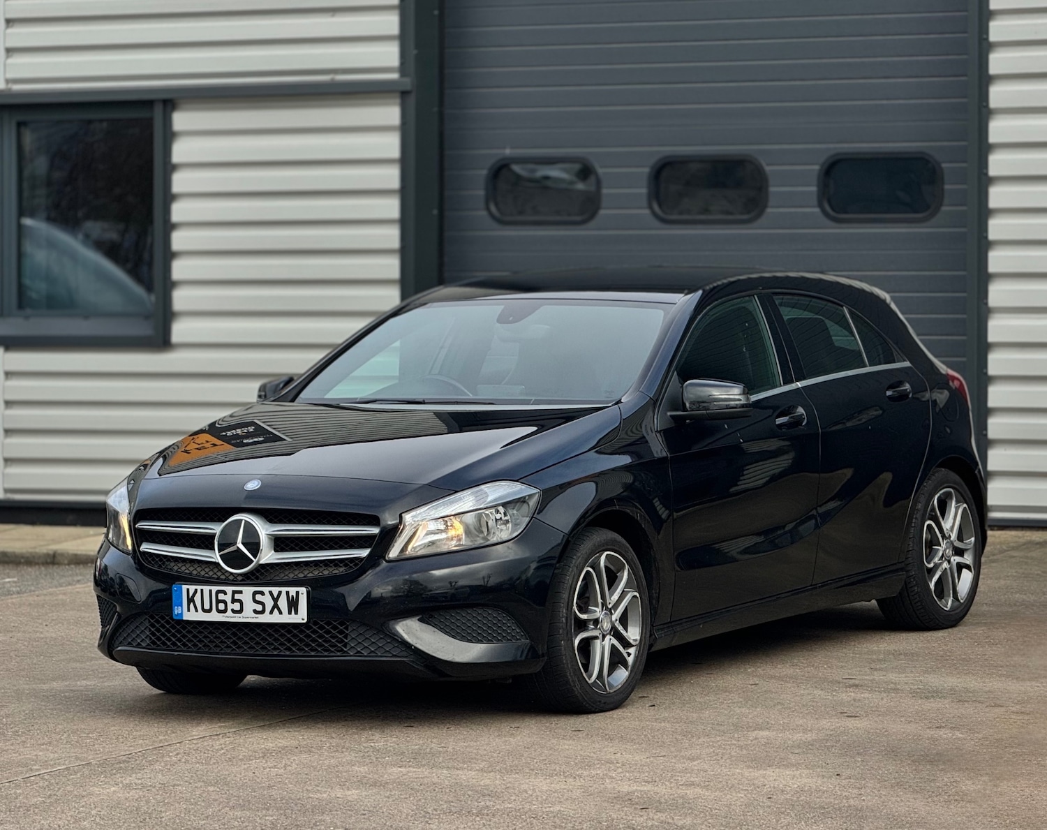 Used Mercedes-Benz A-Class 2015 for sale - 77573109: Photo 7