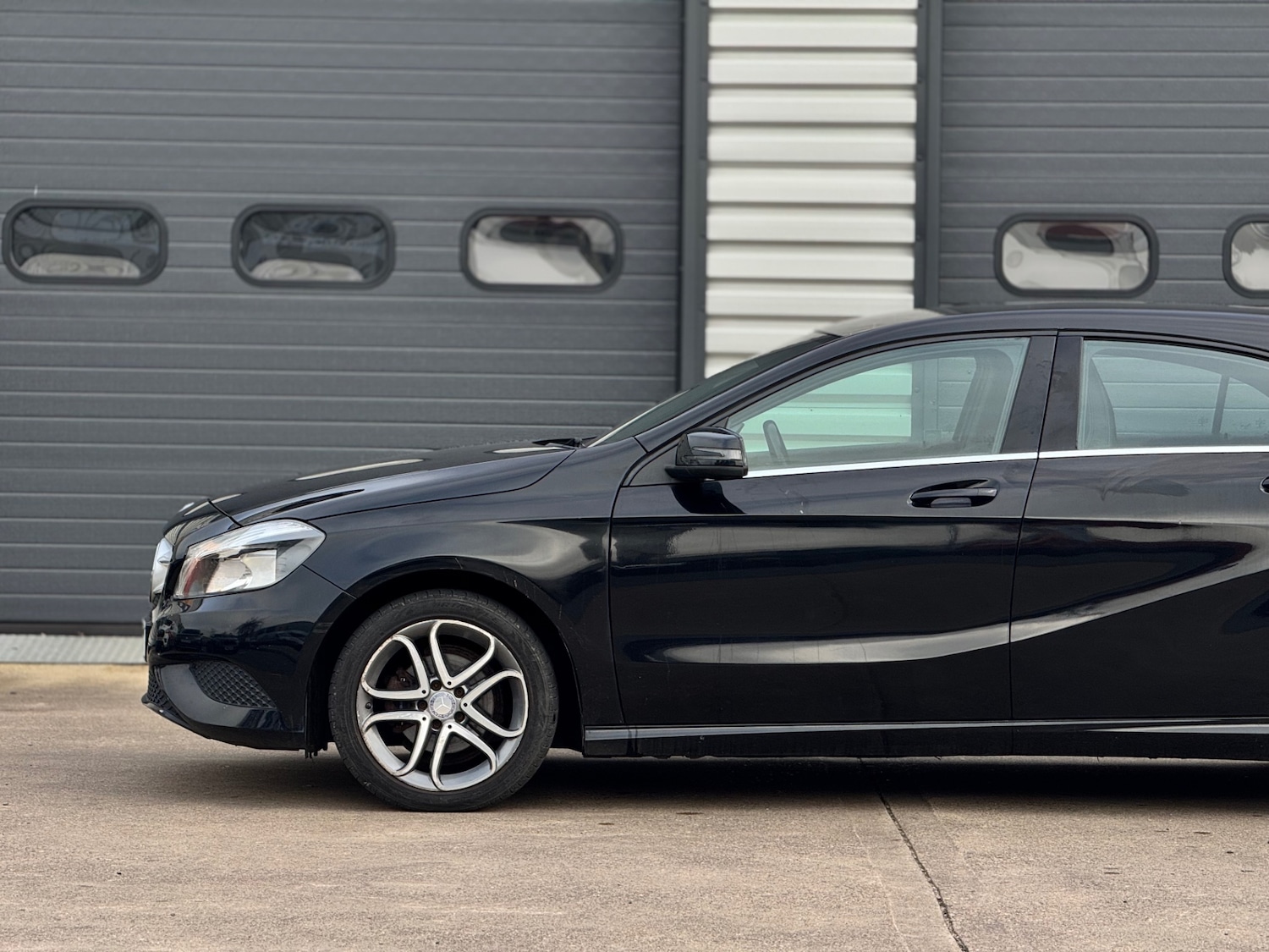 Used Mercedes-Benz A-Class 2015 for sale - 77573109: Photo 8