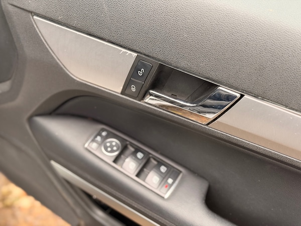 Used Mercedes-Benz E Class 2010 for sale - 76316992: Photo 20