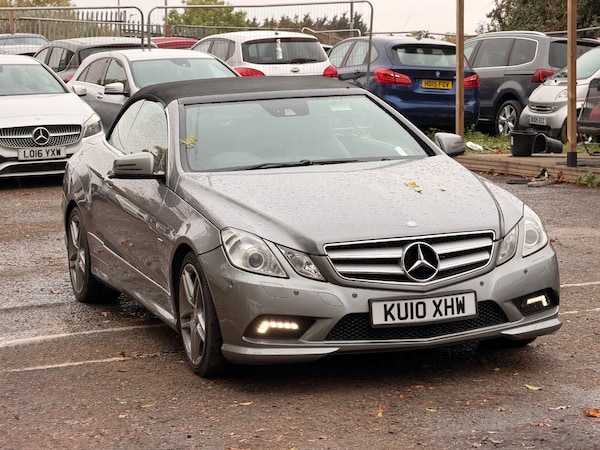 Used Mercedes-Benz E Class 2010 for sale - 76316992: Photo 3