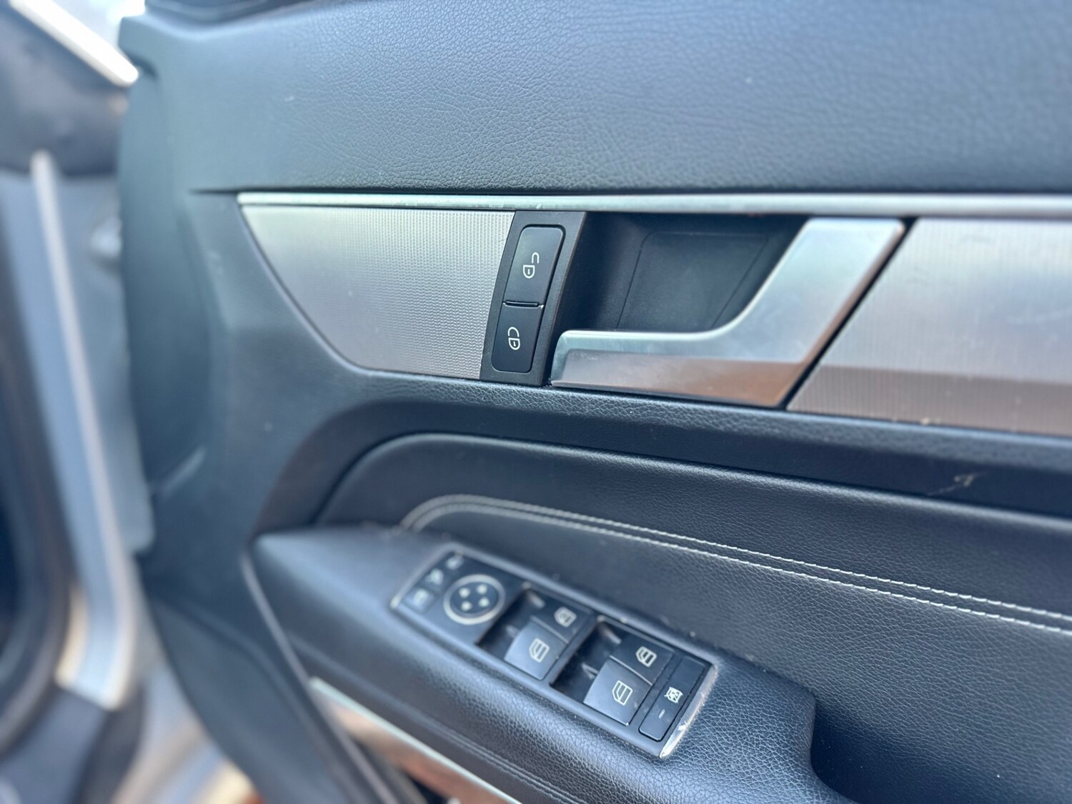 Used Mercedes-Benz E Class 2013 for sale - 75948355: Photo 15