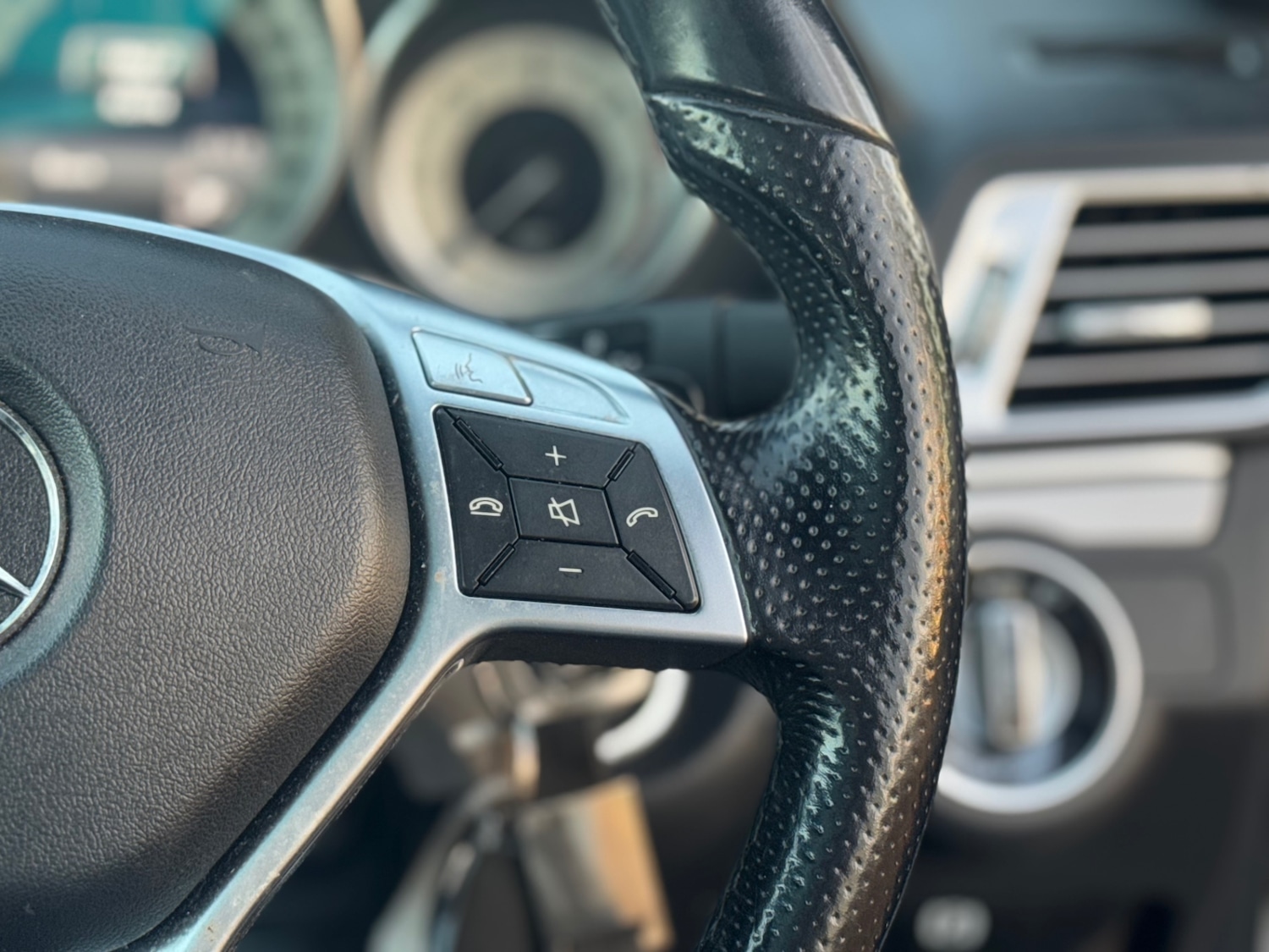 Used Mercedes-Benz E Class 2013 for sale - 75948355: Photo 19