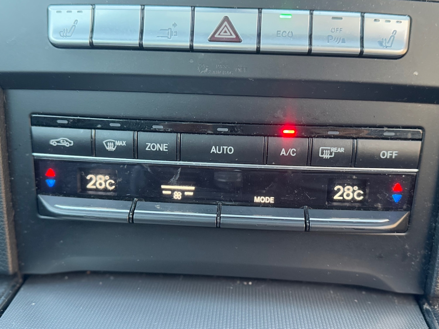 Used Mercedes-Benz E Class 2013 for sale - 75948355: Photo 20