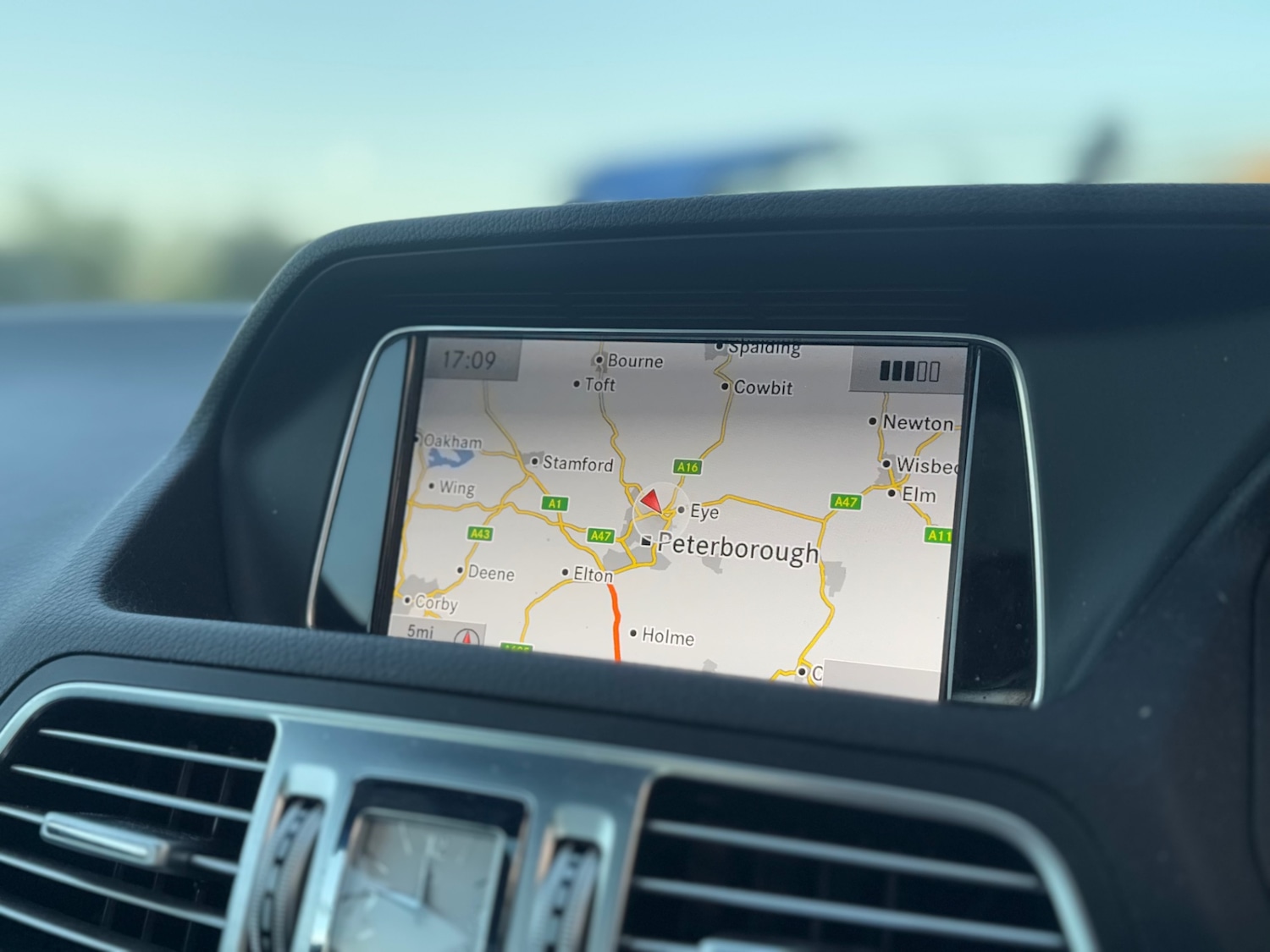 Used Mercedes-Benz E Class 2013 for sale - 75948355: Photo 23