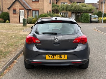 Used Vauxhall Astra 2013 for sale - 75674215: Photo