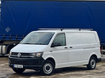Used Volkswagen Transporter 2018 for sale - 78282823: Photo