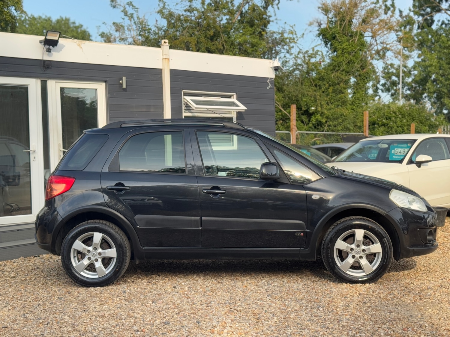 Used Suzuki SX4 2010 for sale - 76093915: Photo 5