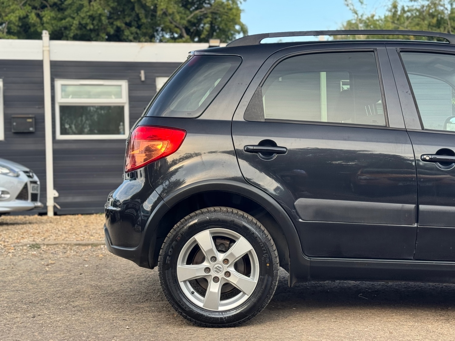 Used Suzuki SX4 2010 for sale - 76093915: Photo 6