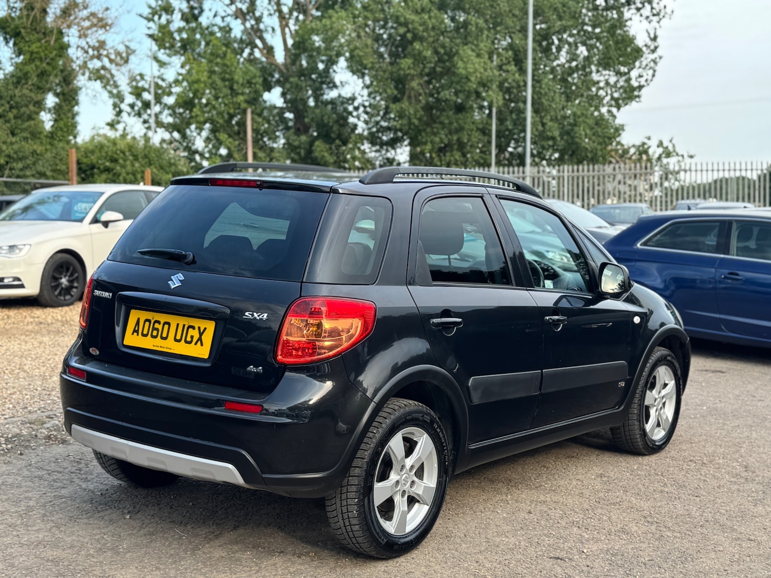 Used Suzuki SX4 2010 for sale - 76093915: Photo 9