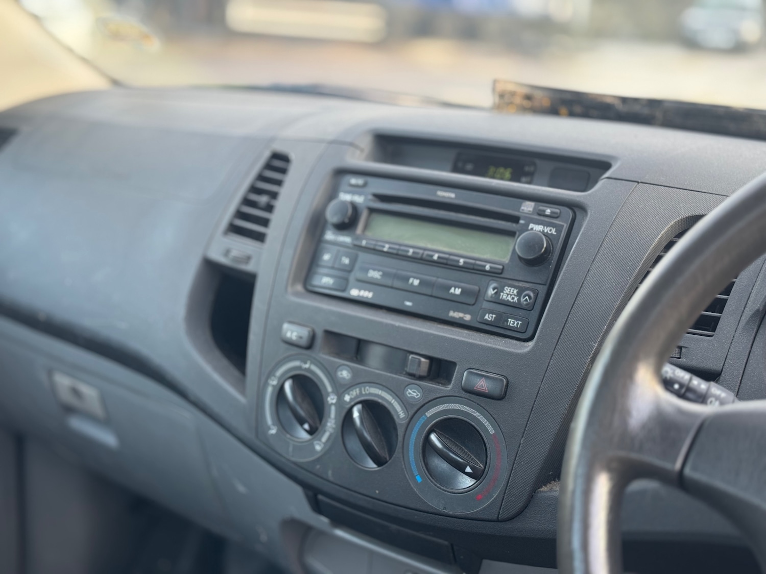 Used Toyota Hilux 2006 for sale - 76910820: Photo 13