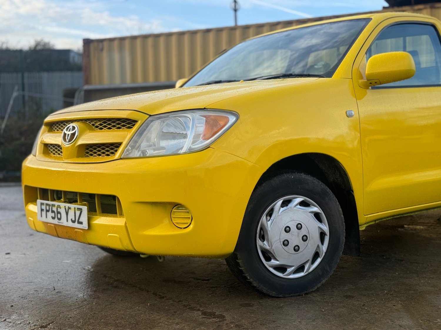Used Toyota Hilux 2006 for sale - 76910820: Photo 2
