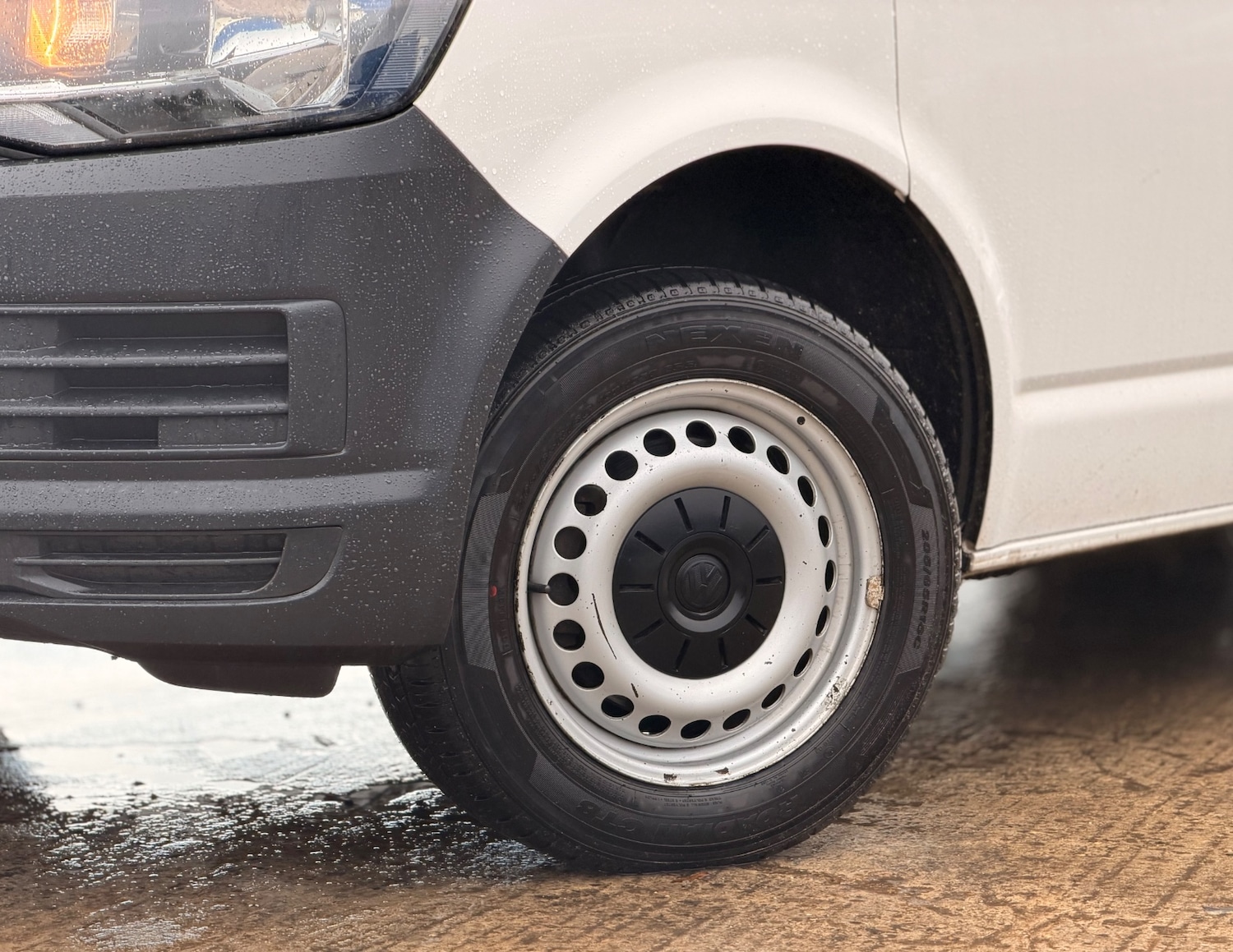 Used Volkswagen Transporter 2019 for sale - 76757467: Photo 2