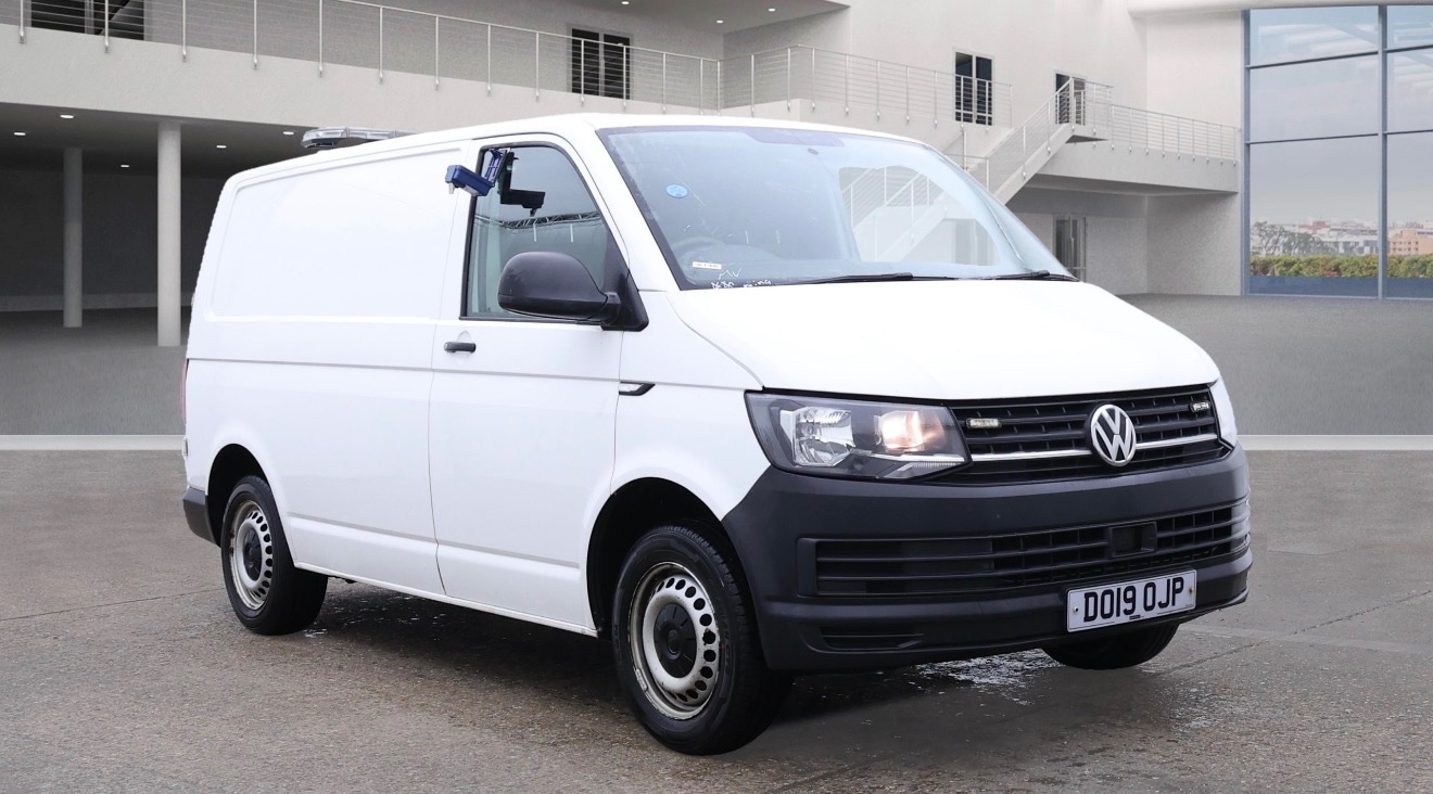 Used Volkswagen Transporter 2019 for sale - 76626706: Photo 1