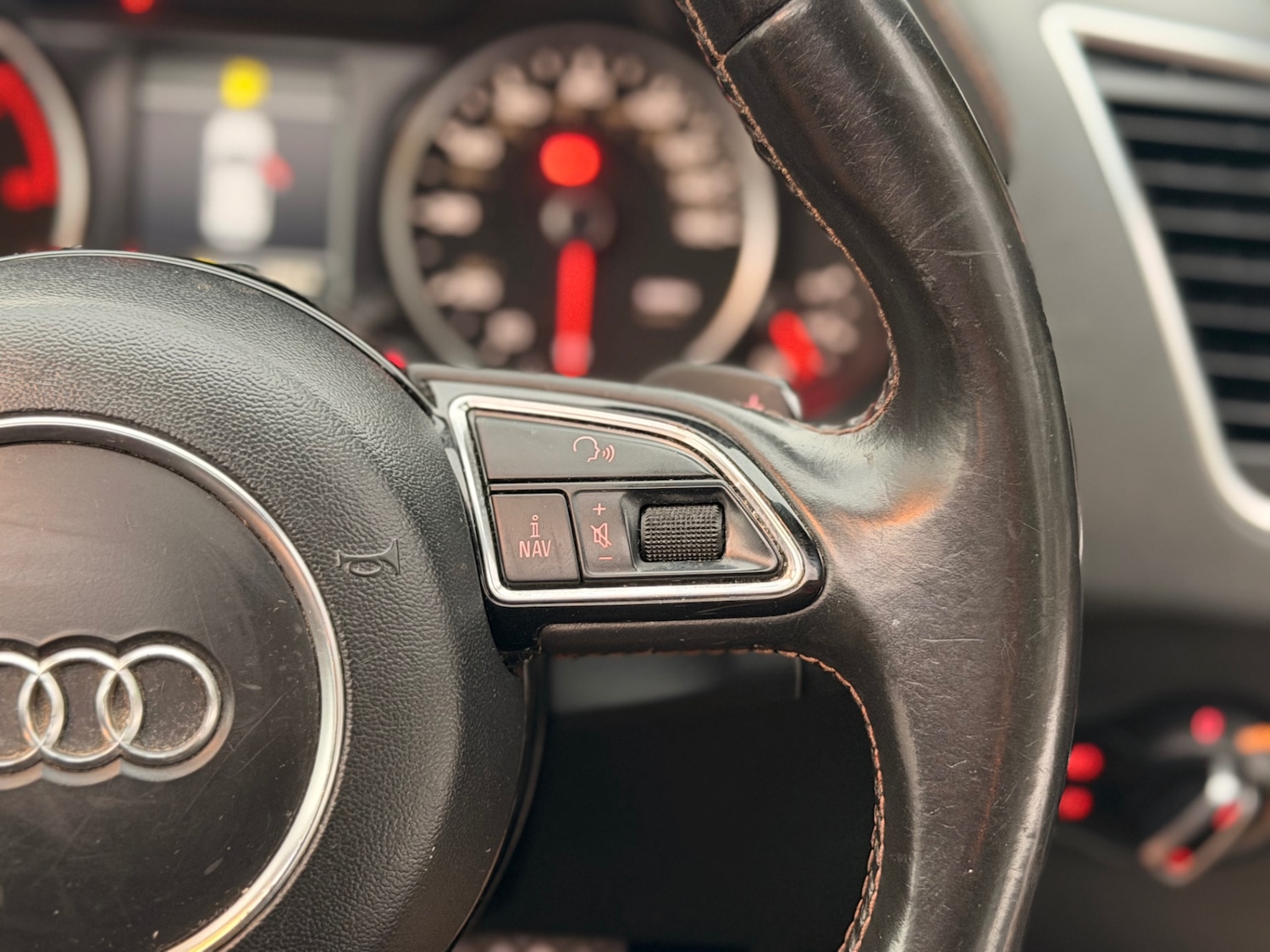 Used Audi Q5 2014 for sale - 76165418: Photo 28