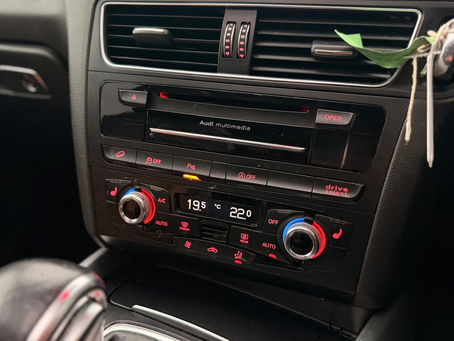 Used Audi Q5 2014 for sale - 76165418: Photo 35