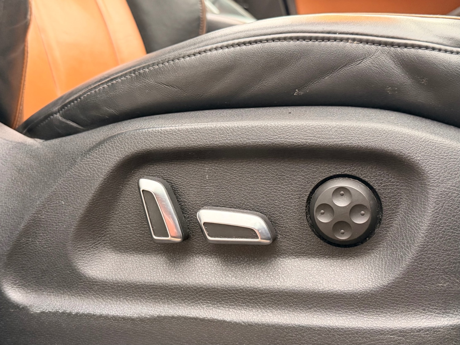 Used Audi Q5 2014 for sale - 76165418: Photo 40