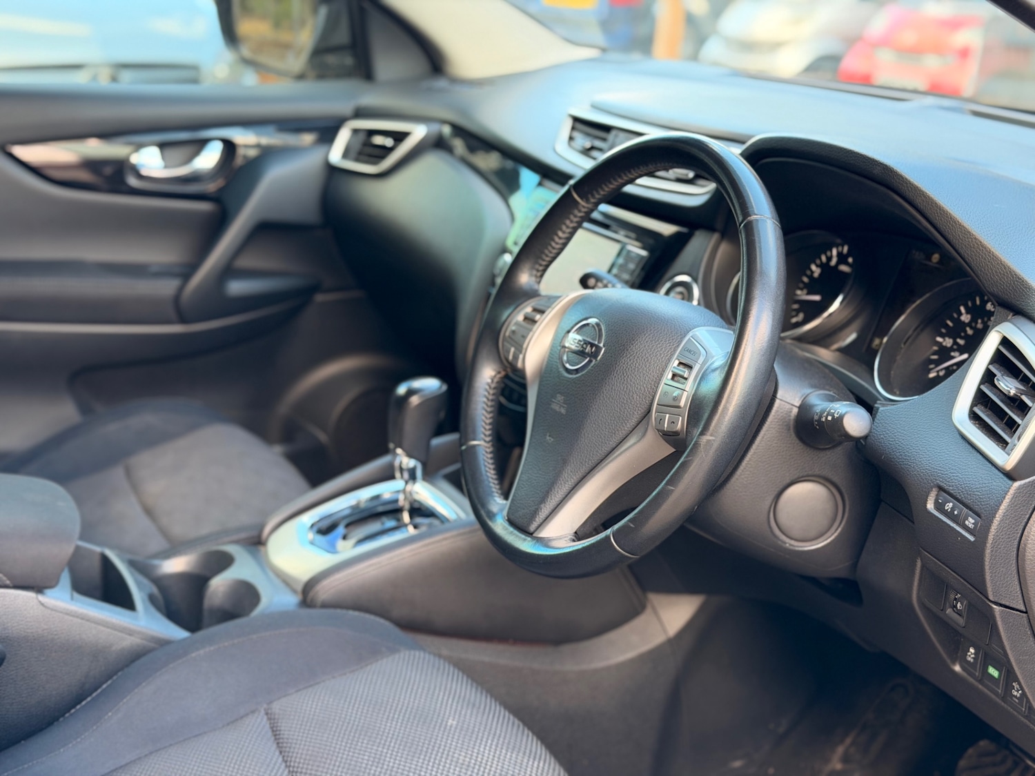 Used Nissan Qashqai 2015 for sale - 76268832: Photo 17