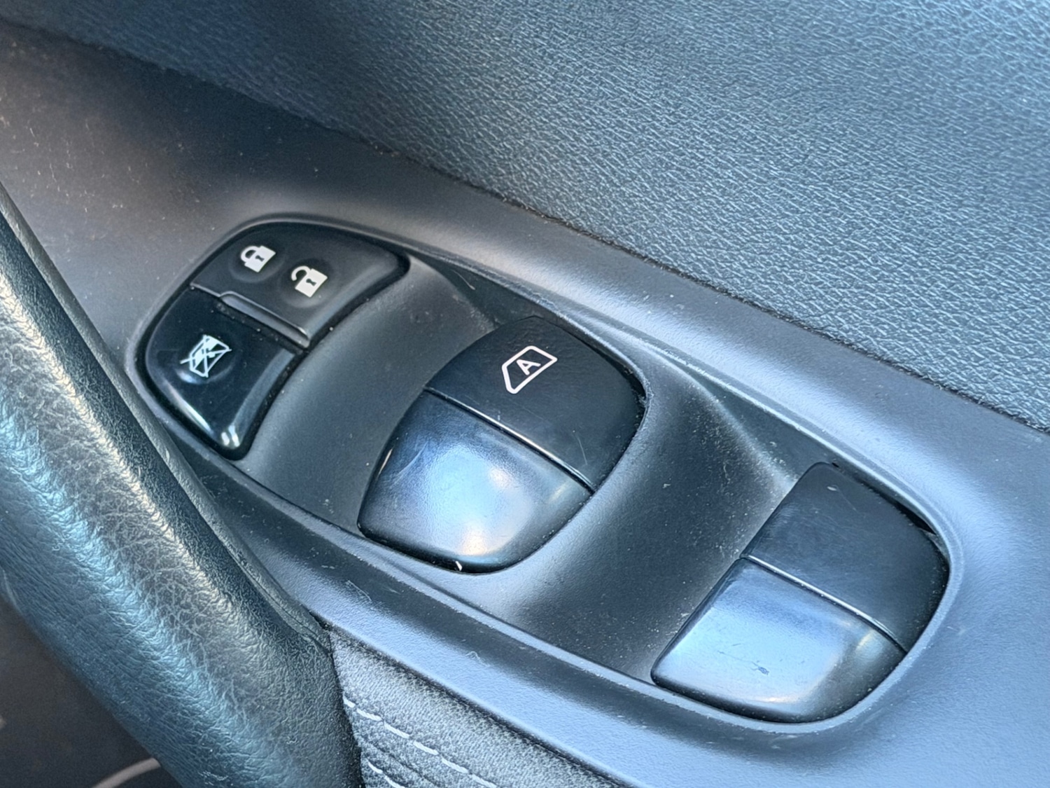 Used Nissan Qashqai 2015 for sale - 76268832: Photo 20