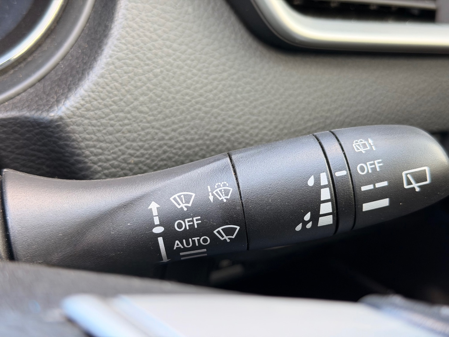 Used Nissan Qashqai 2015 for sale - 76268832: Photo 25