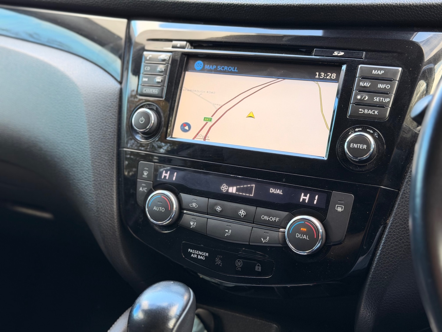 Used Nissan Qashqai 2015 for sale - 76268832: Photo 26