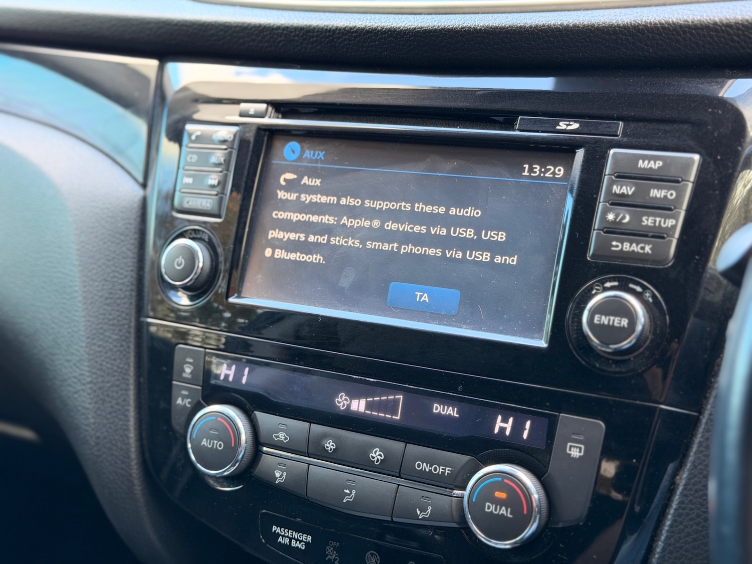 Used Nissan Qashqai 2015 for sale - 76268832: Photo 29