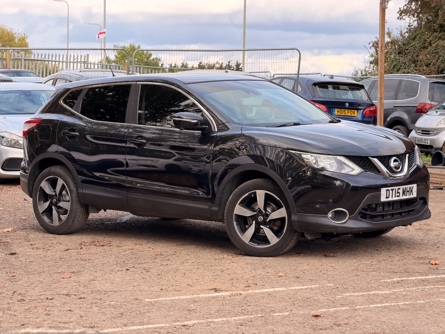 Used Nissan Qashqai 2015 for sale - 76268832: Photo 3