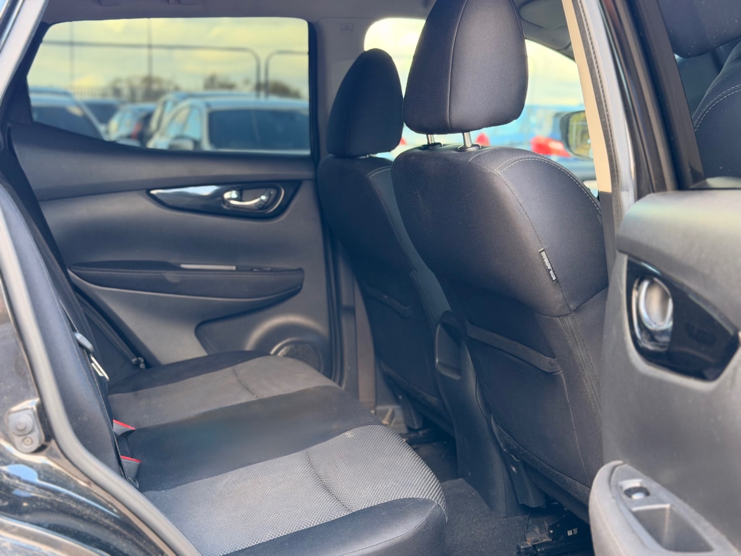 Used Nissan Qashqai 2015 for sale - 76268832: Photo 34