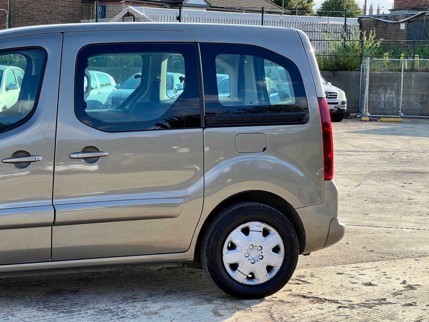 Vehicle 27