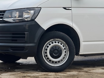 Used Volkswagen Transporter 2018 for sale - 77335692: Photo