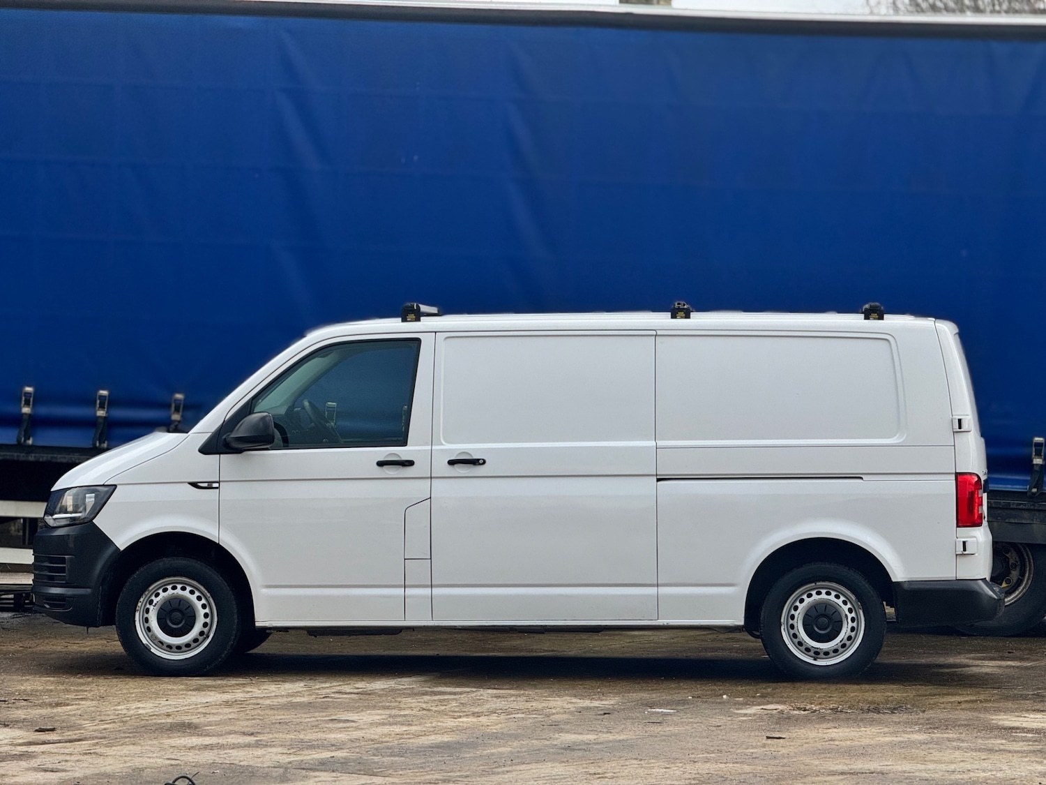 Used Volkswagen Transporter 2018 for sale - 77335692: Photo 6
