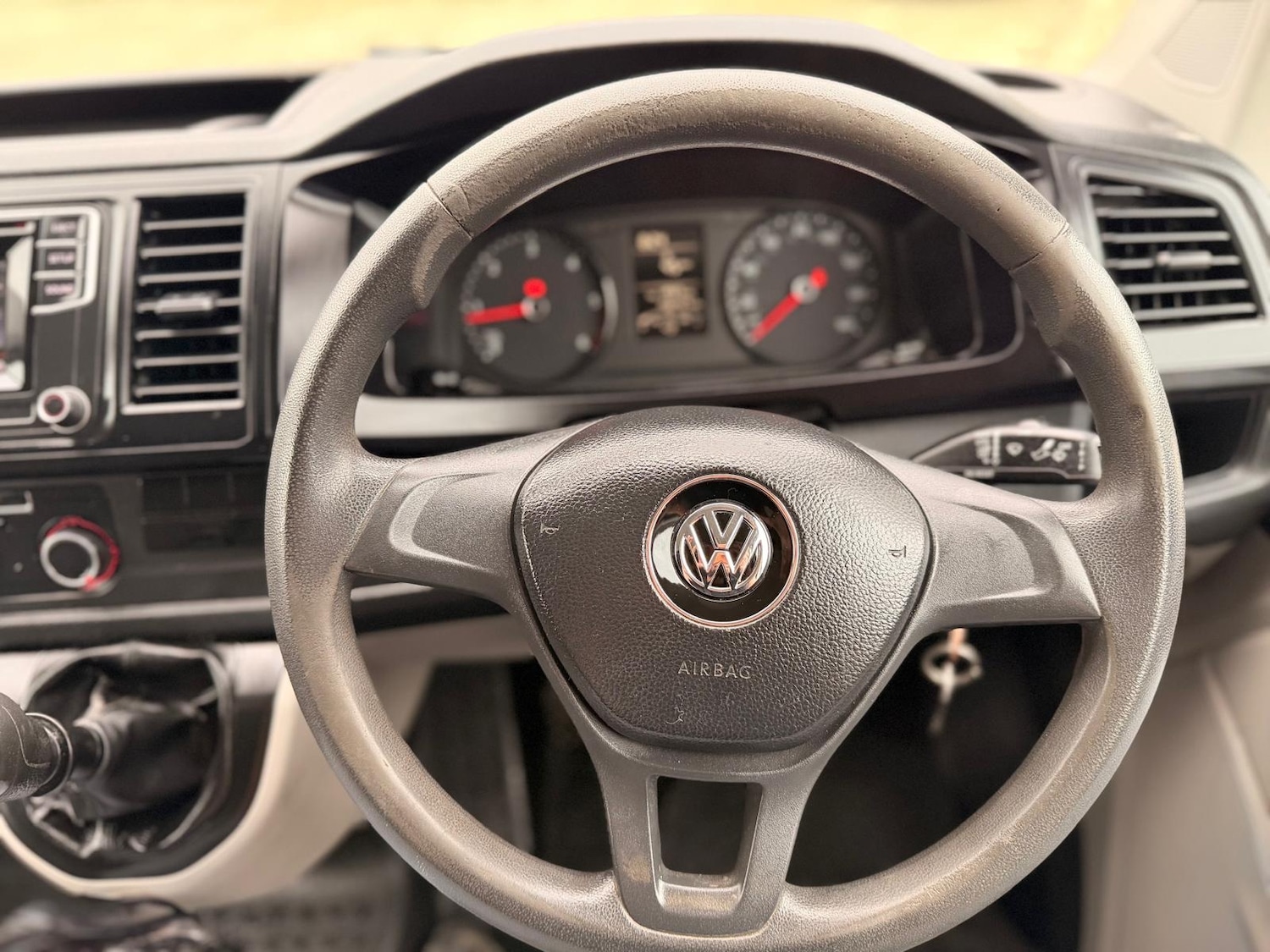 Used Volkswagen Transporter 2017 for sale - 76299629: Photo 27