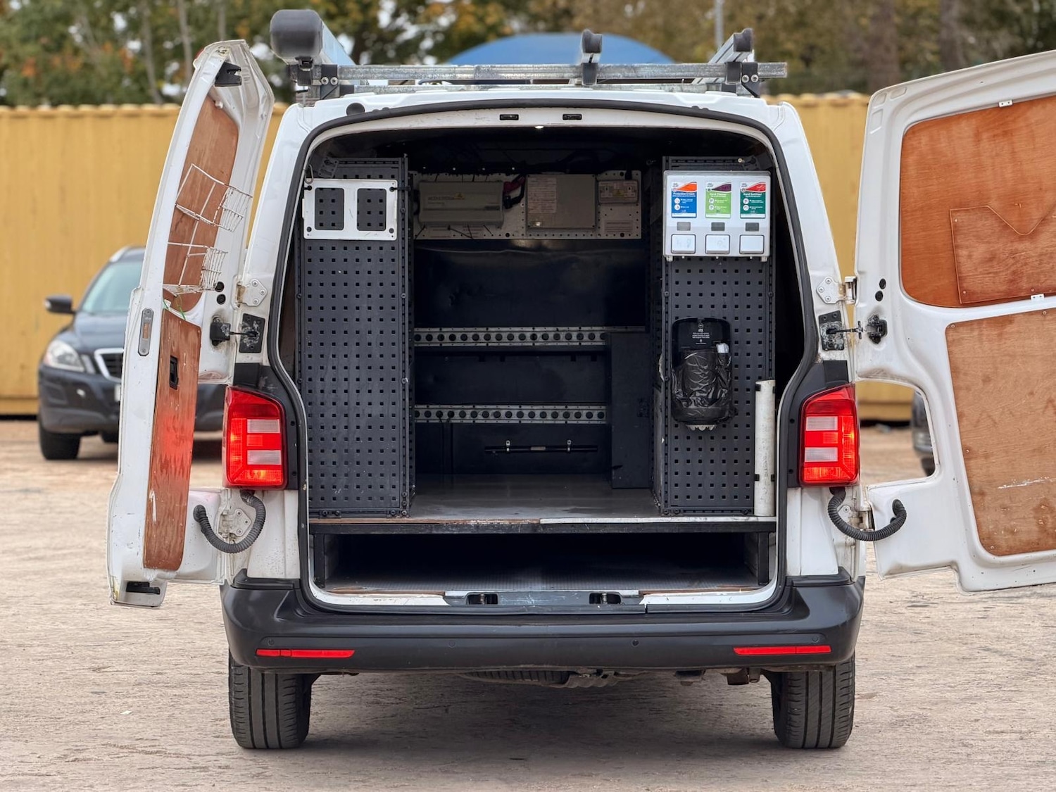 Used Volkswagen Transporter 2017 for sale - 76299629: Photo 9