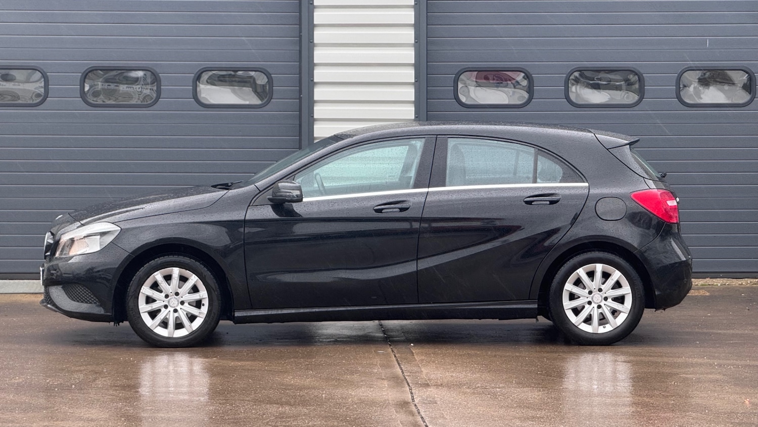 Used Mercedes-Benz A-Class 2015 for sale - 77495037: Photo 10