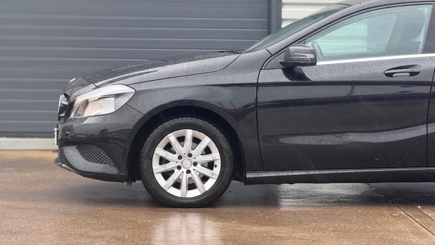 Used Mercedes-Benz A-Class 2015 for sale - 77495037: Photo 9