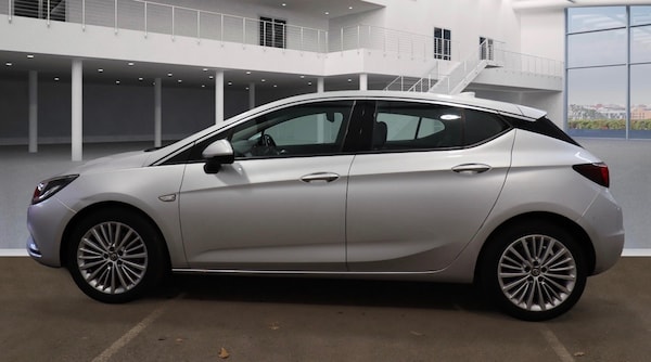 Used Vauxhall Astra 2017 for sale - 76268765: Photo 2