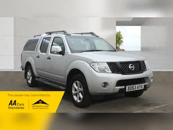 Used Nissan Navara 2013 for sale - 79805423: Photo