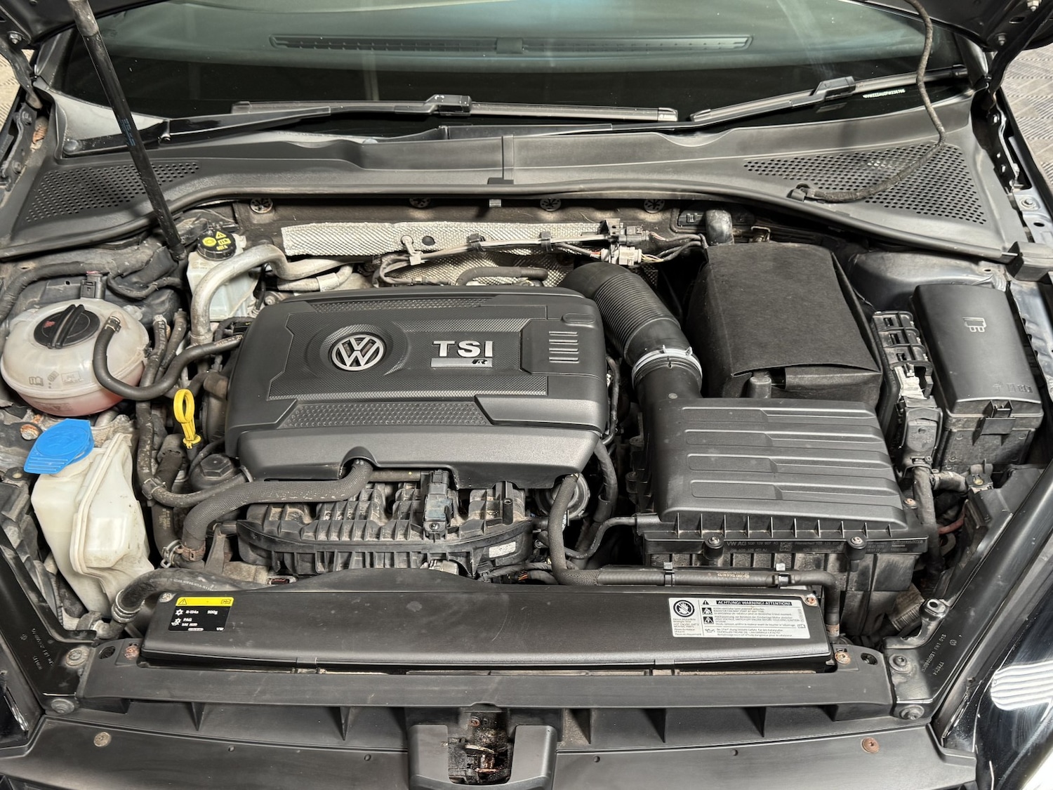 Used Volkswagen Golf 2015 for sale - 77921386: Photo 42