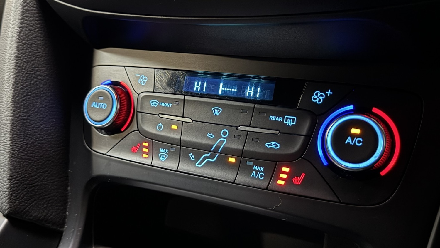 Used Ford Focus 2017 for sale - 77453075: Photo 12