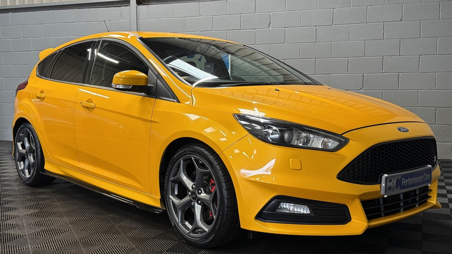 Used Ford Focus 2017 for sale - 77453075: Photo 2