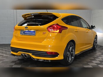 Used Ford Focus 2017 for sale - 77453075: Photo